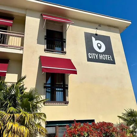 Hotel B 2*