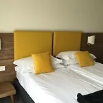 B Hotell 2*