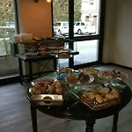 B 酒店