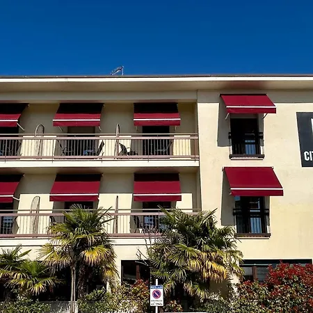 B Hotel Bardolino