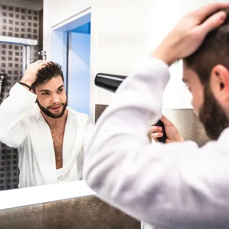 Готель B Бардоліно